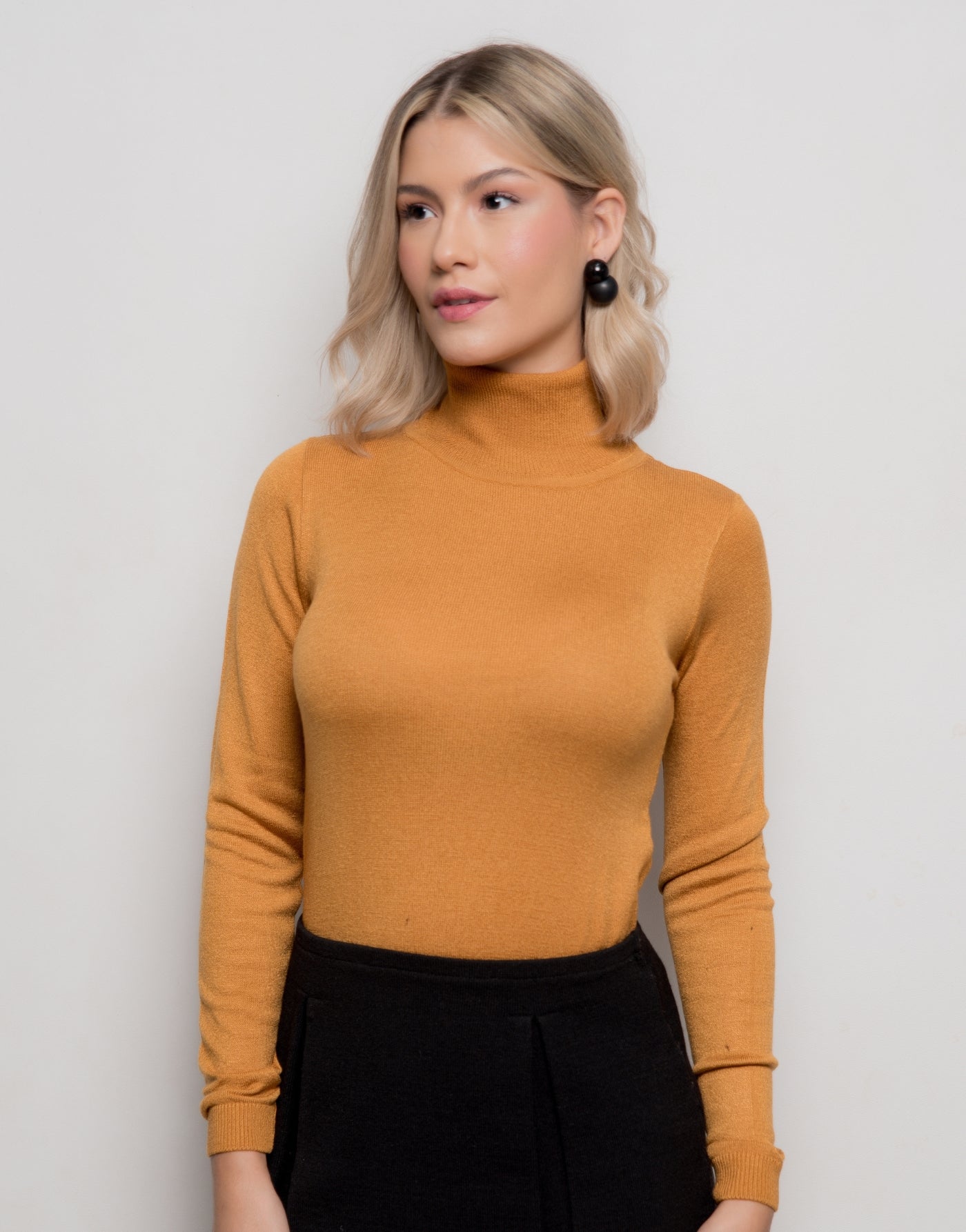 Blusa Breeze Gola Alta Mostarda
