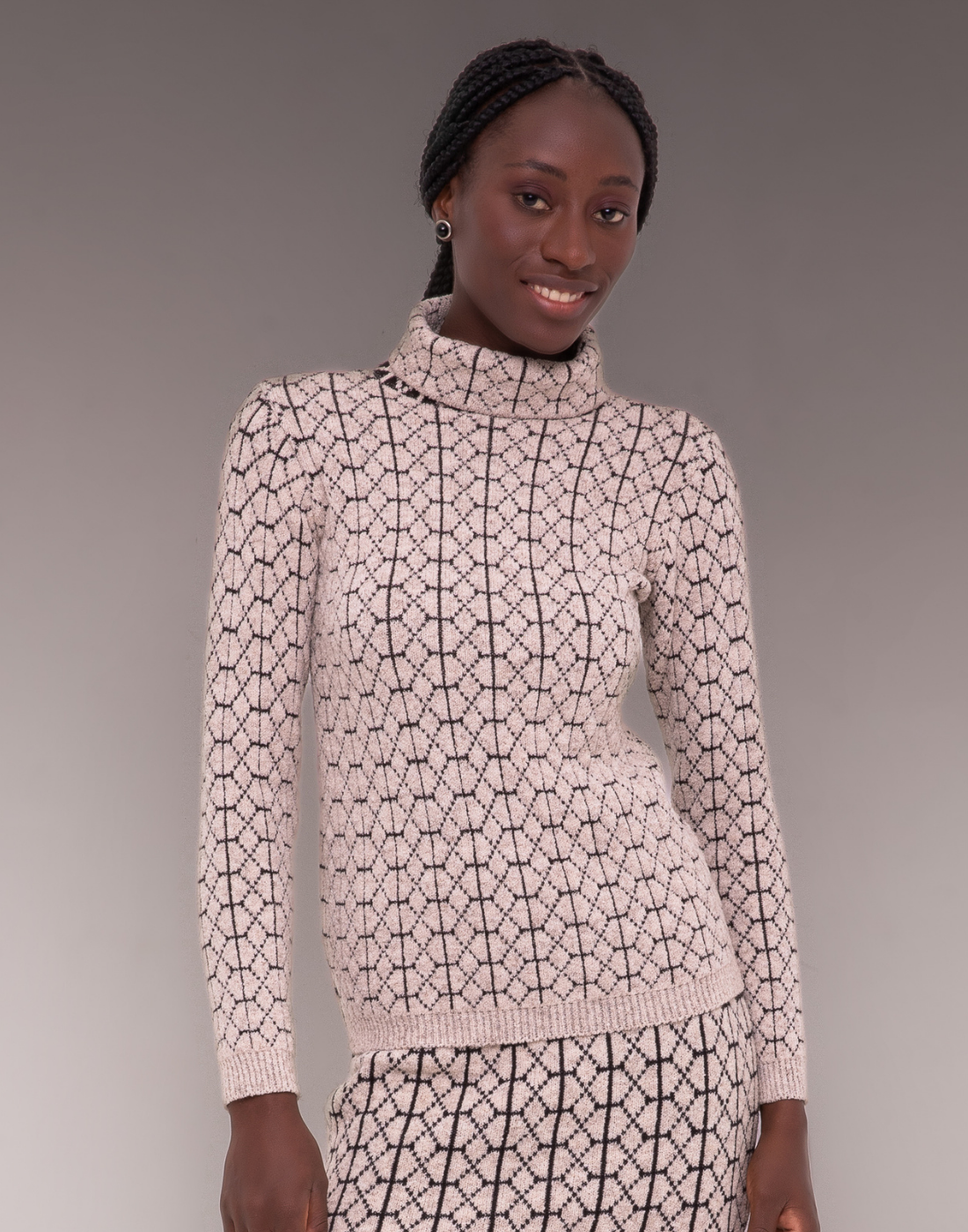 Blusa Mousse Geométrica Bege e Preta