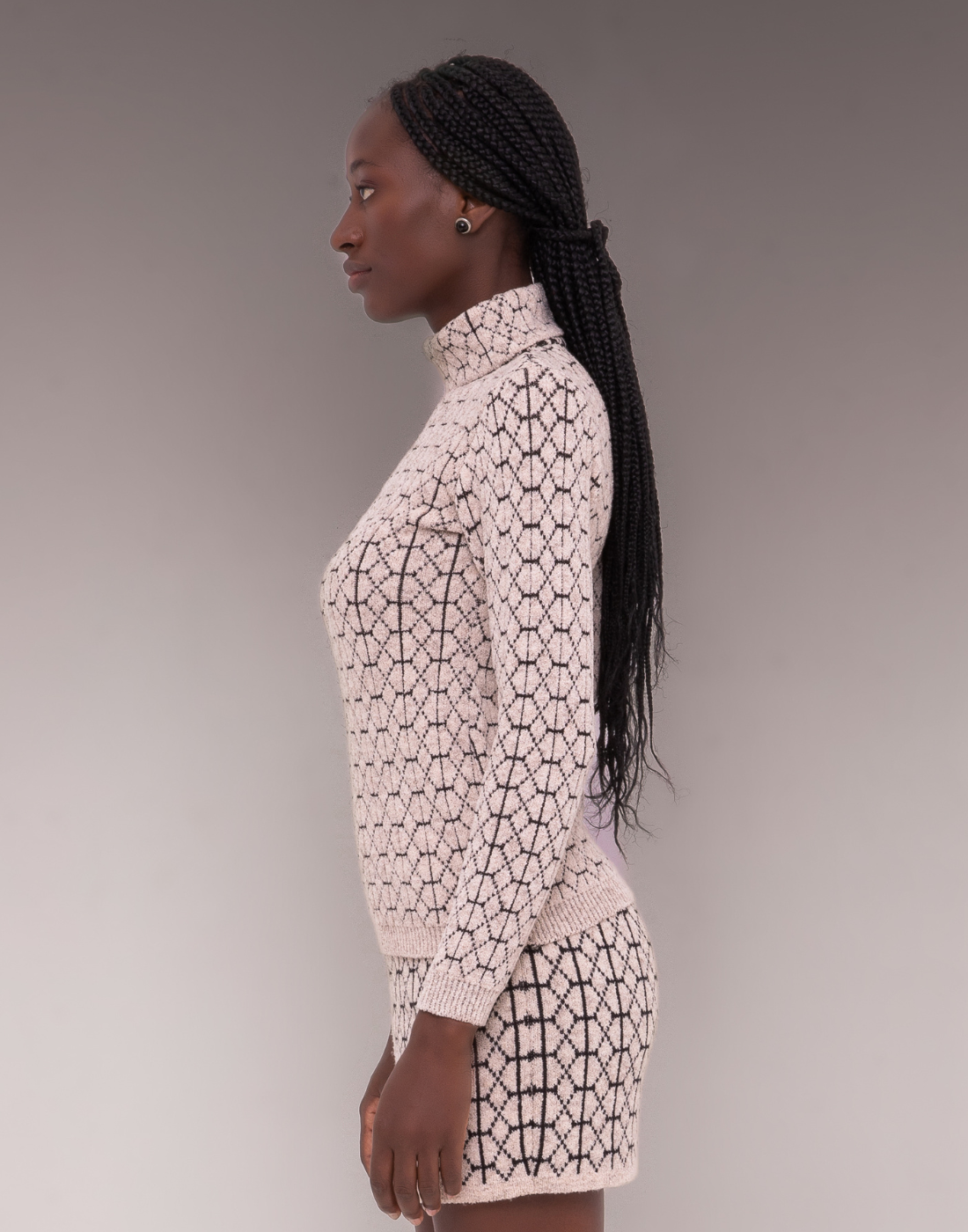 Blusa Mousse Geométrica Bege e Preta