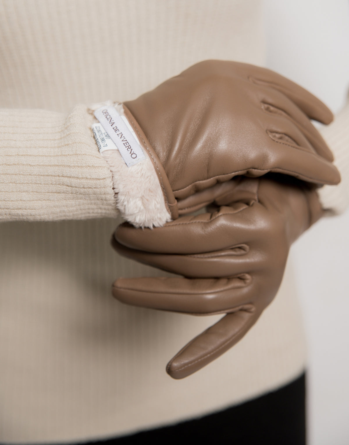 Luva Pelica Luxemburgo Sophie Caramelo