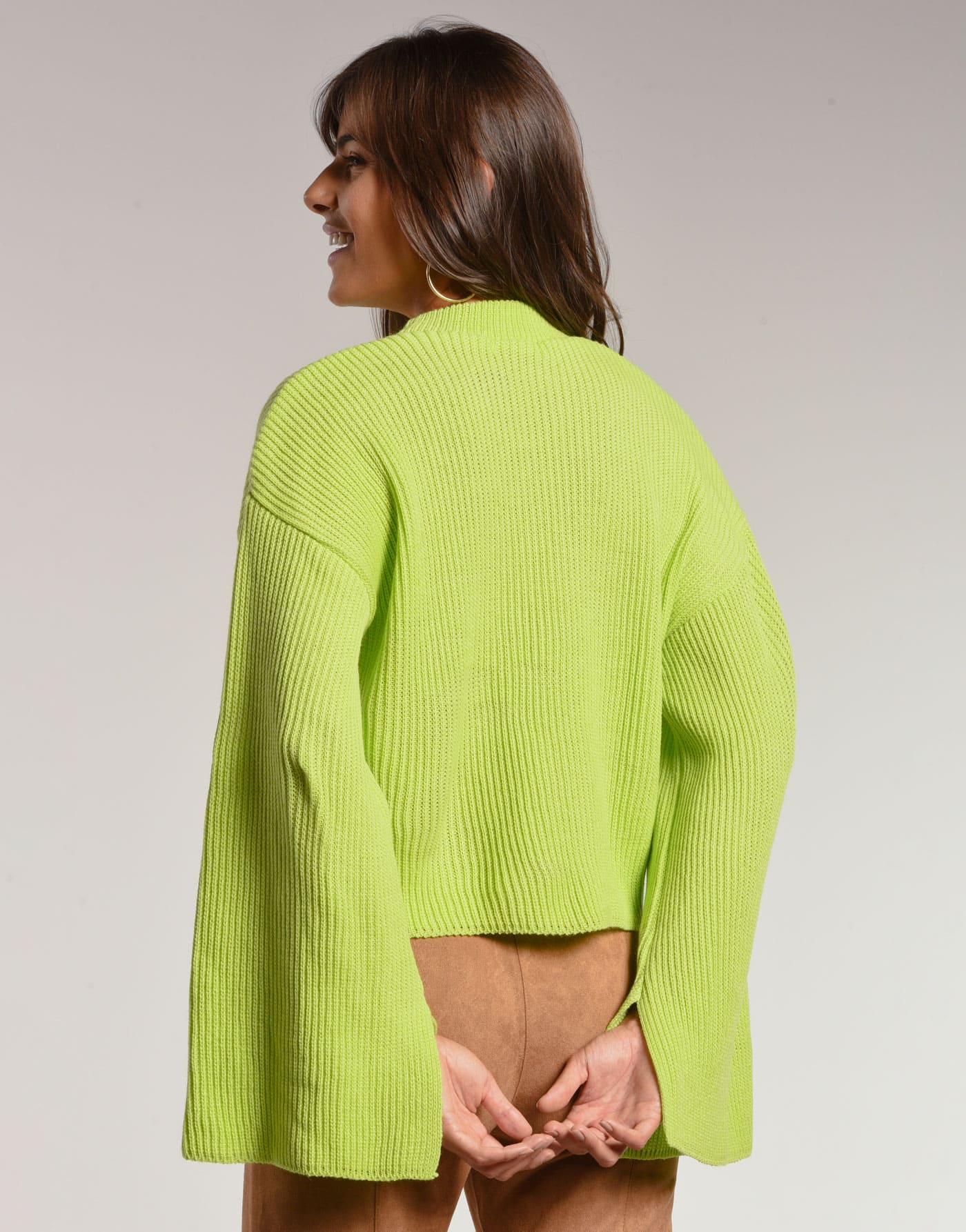 Blusa Cropped Manga Fenda Sprit Verde Luz