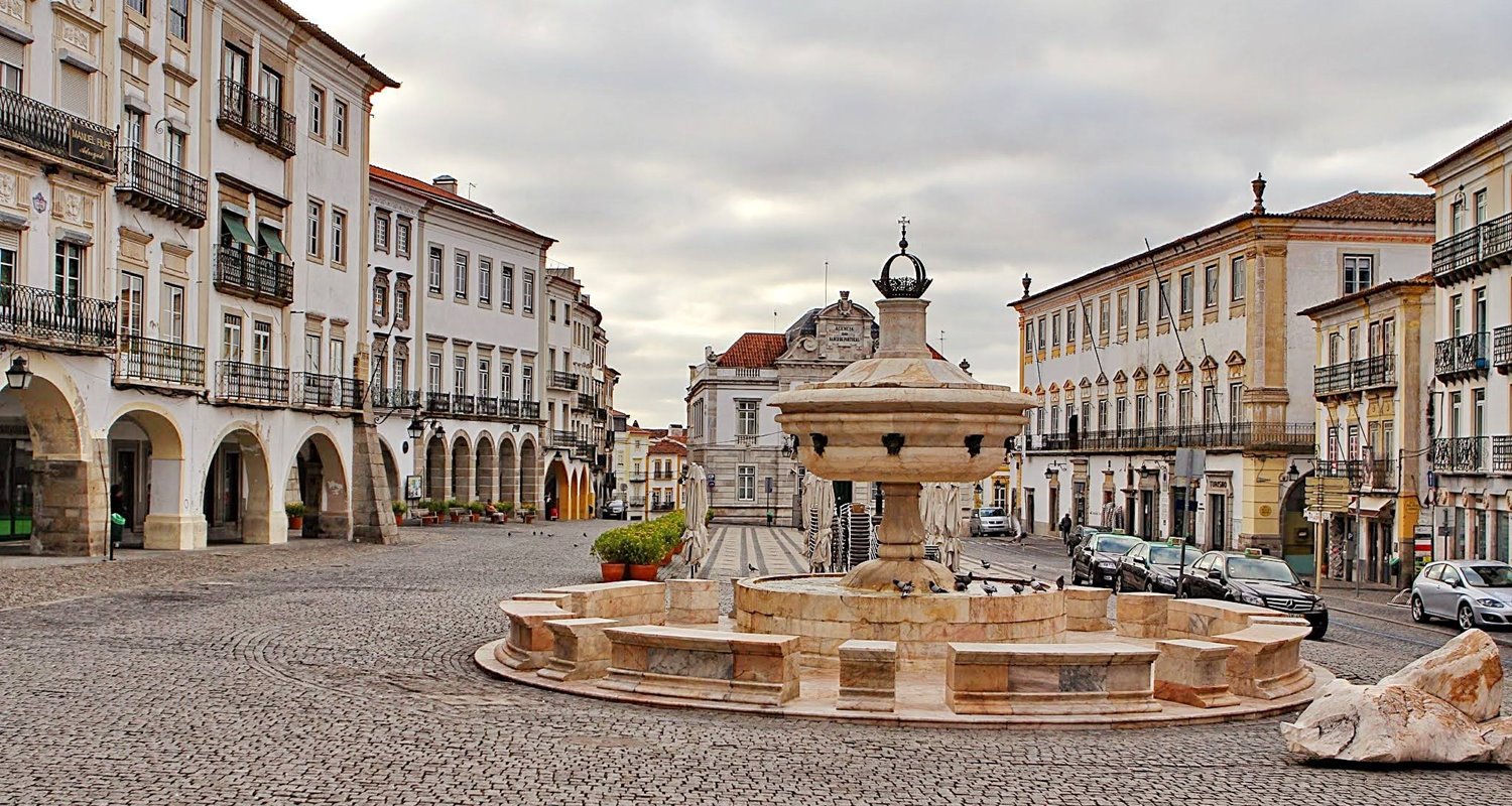 melhores cidades de Portugal para estudantes Evora
