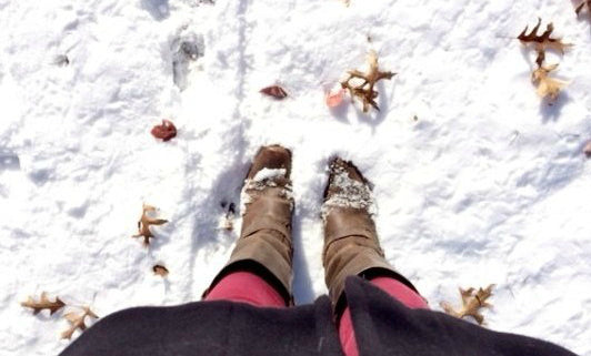 Como aquecer os pés no inverno: meias e palmilhas para frio