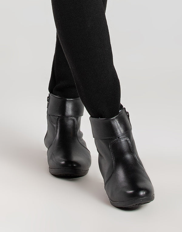 Bota Cano Curto Forrada Leonete Preta