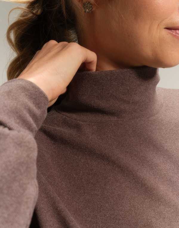 Blusa Aire Deslocada Marrom Mescla
