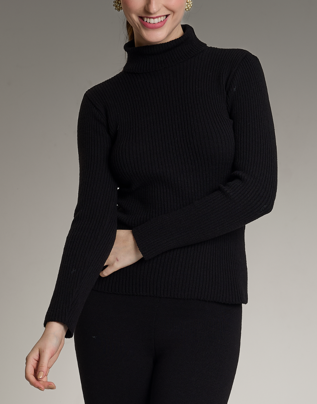 Blusa Cacharrel Beeville Preta