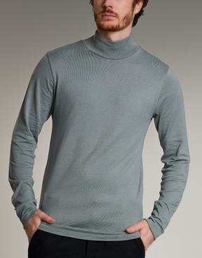 Blusão Gola Alta Soft Fit Cinza