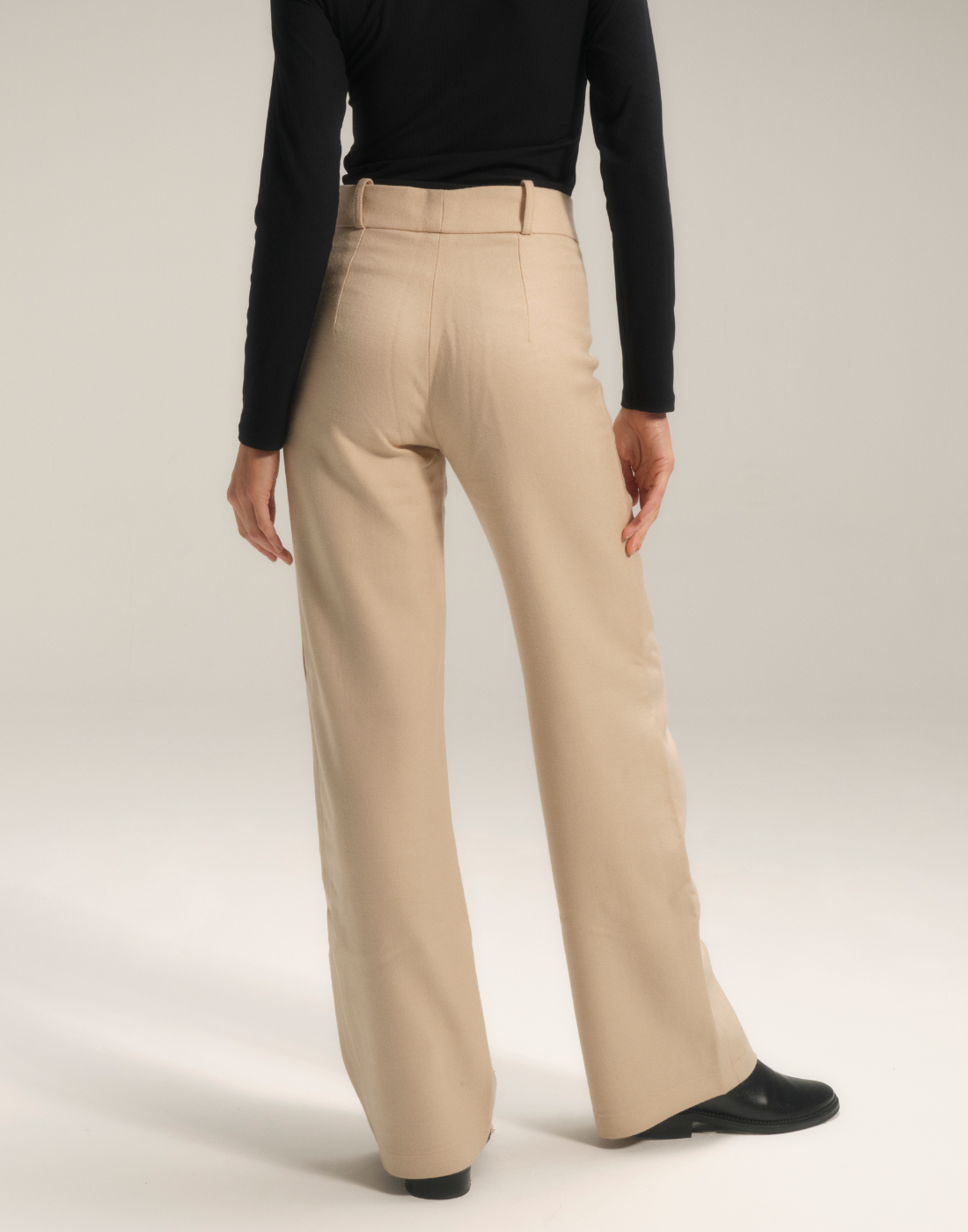 Calça Reta Alpinea Bege
