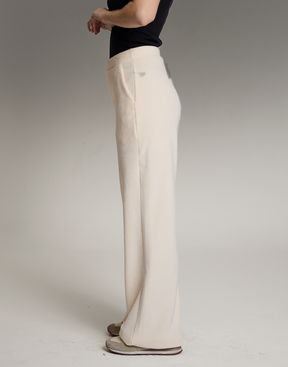 Calça Cotelê Velvet Sky Off