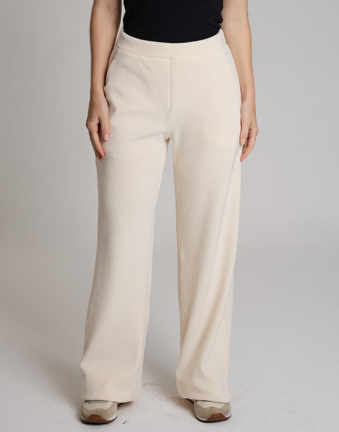 Calça Cotelê Velvet Sky Off