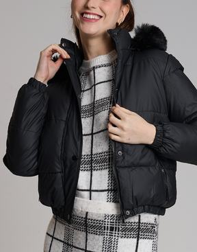 Doudoune Detalhe em Pelos Lauden Preto