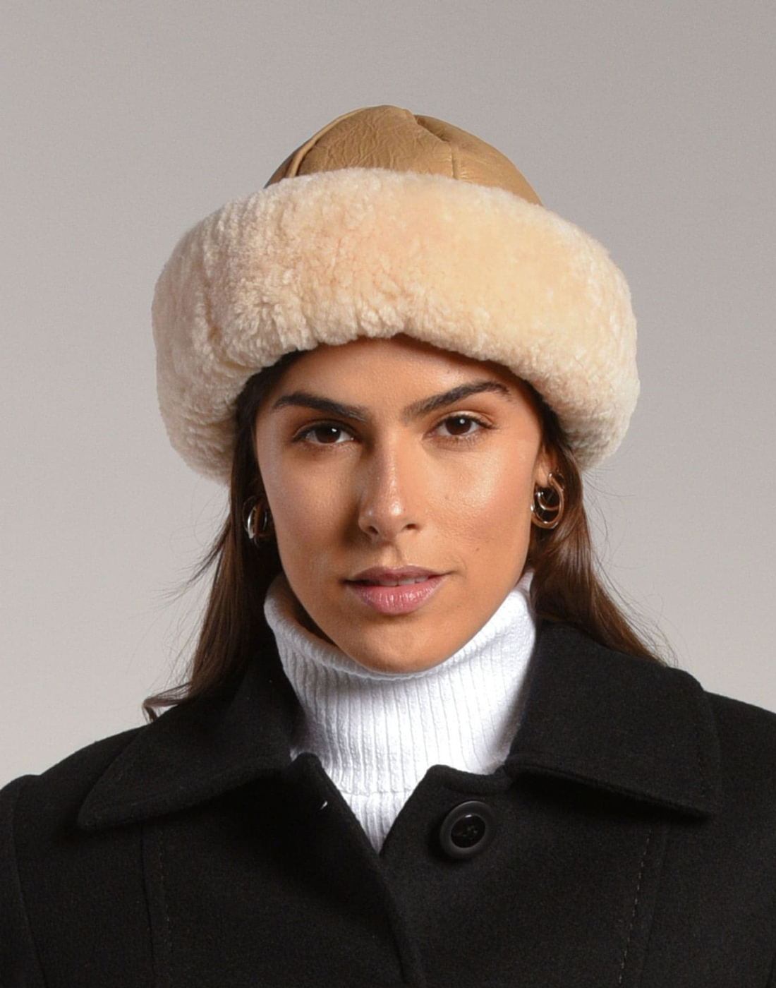 Gorro de Couro e lã Siberia Bege