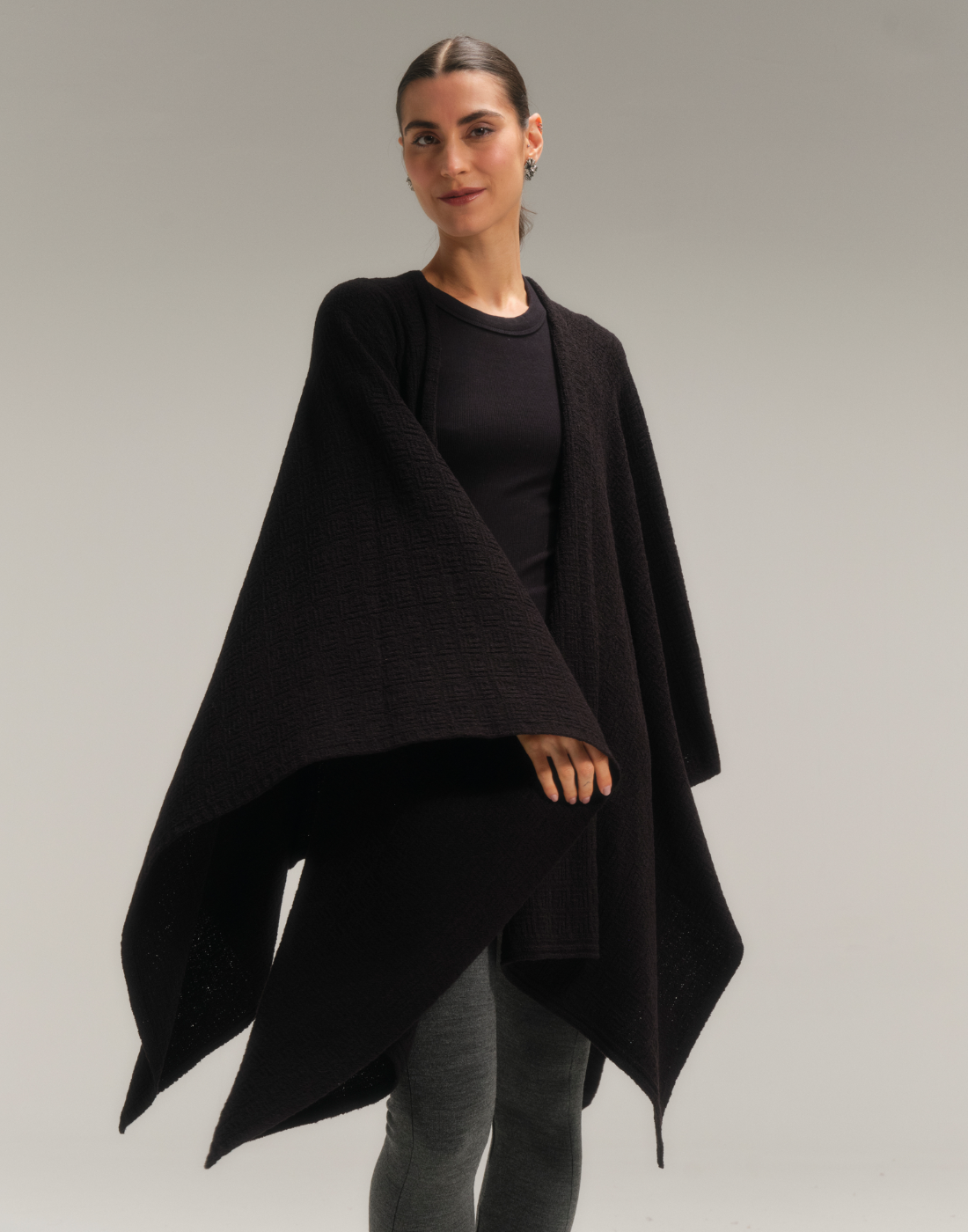 Poncho Comprido Condes Preto