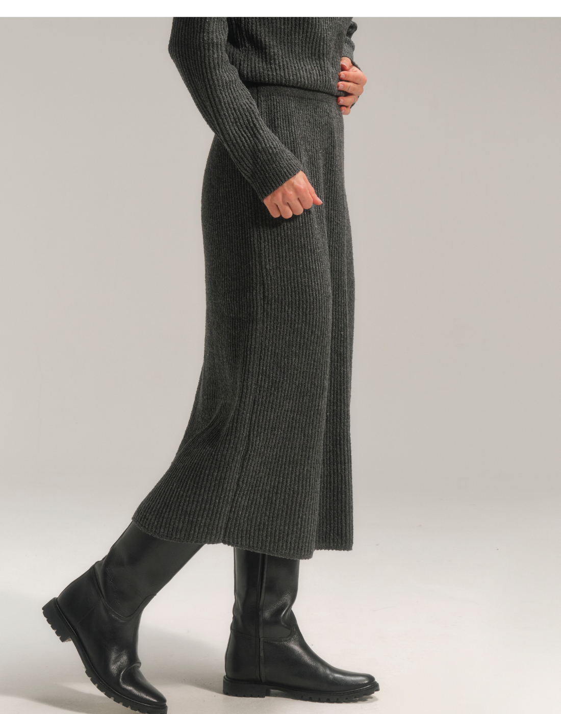 Saia Midi Fang Mousse Cinza Fiorde