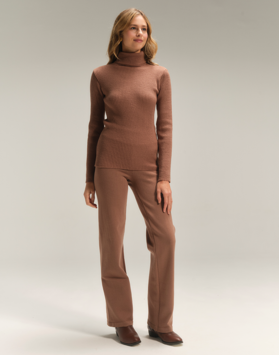 Calça Reta Invernada Nude Canela